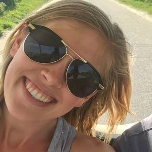 Meet your Posher, Rachel